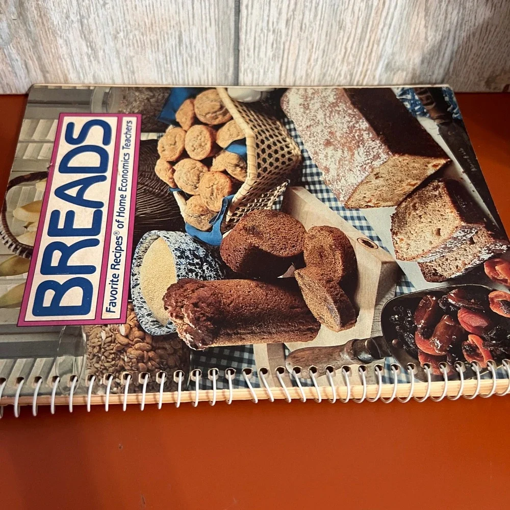Breads Favorite Recipes of Home Economics Teachers 1981 Spiral Cookbook Vintage